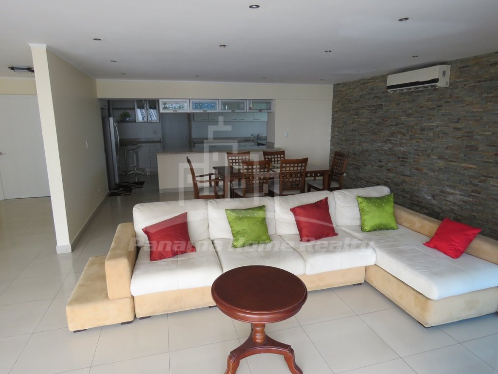 Beautiful 4 bedroom fully furnished apartment on Punta Paitilla for rent