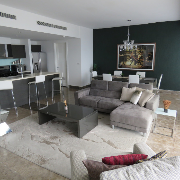 Hermoso apartamento MODELO H en piso ALTO en el Yoo Panama