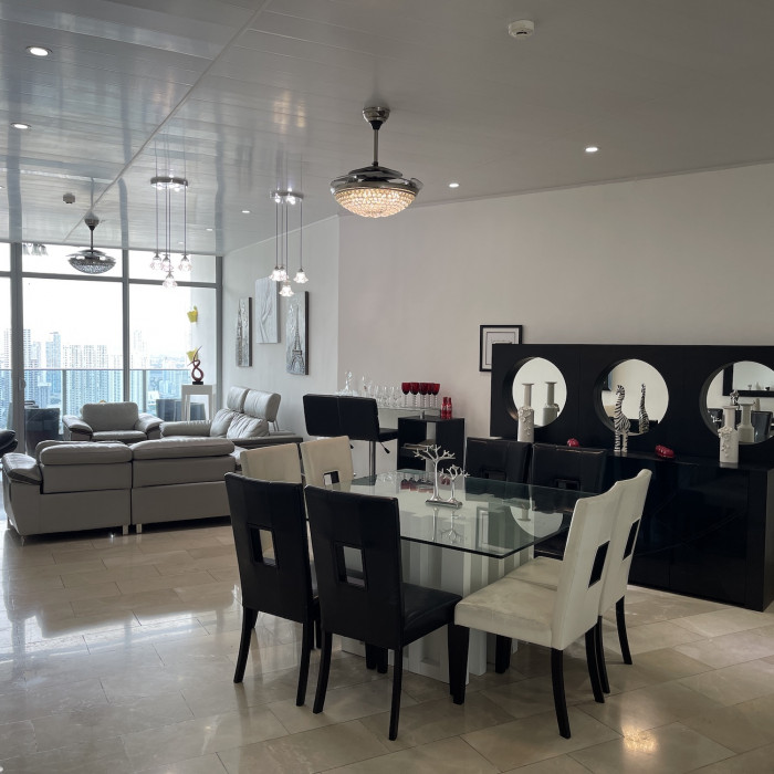 Hermoso apartamento amoblado modelo H en Punta Pacifica para la renta